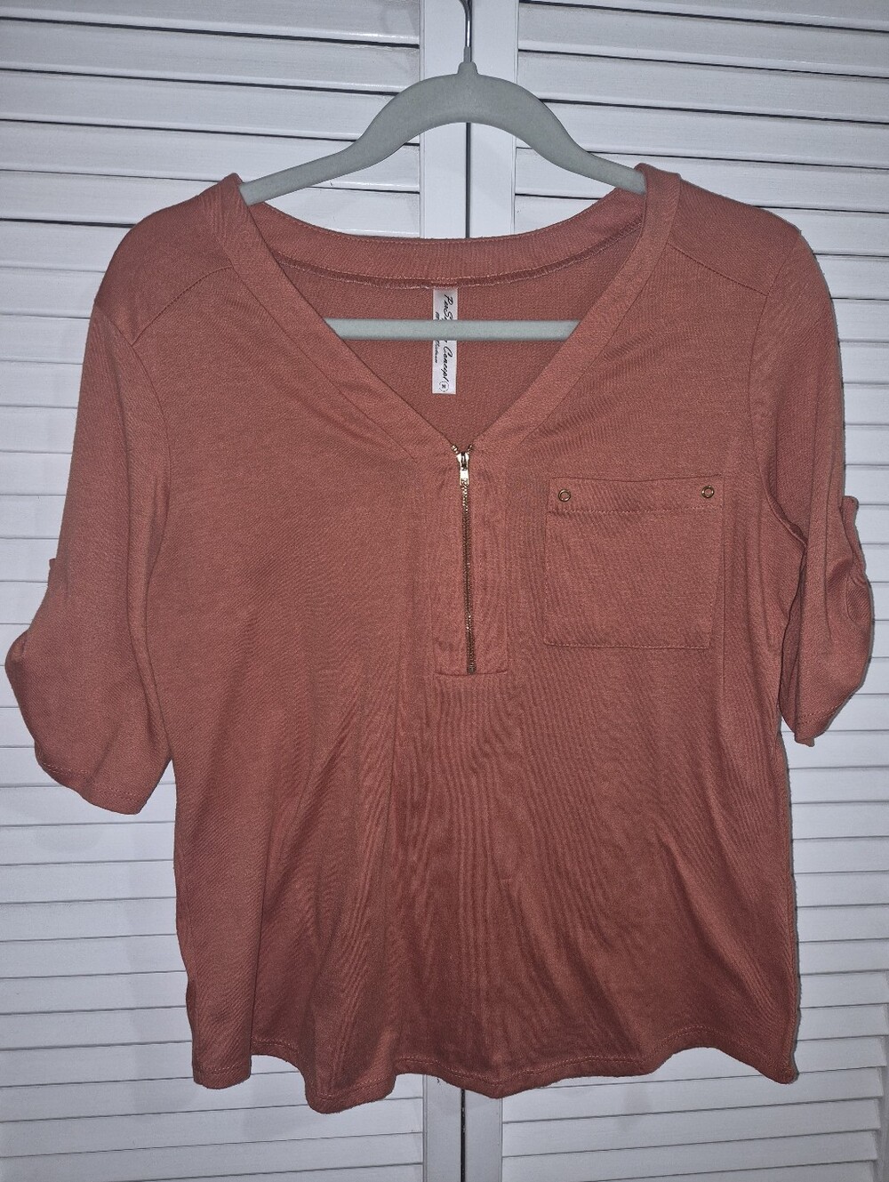 PerSeption Concept Rose-Peach Short Sleeve Zip-Pocket Top